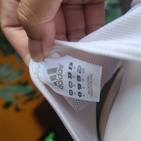 Adidas sports top - Picture 3 of 3